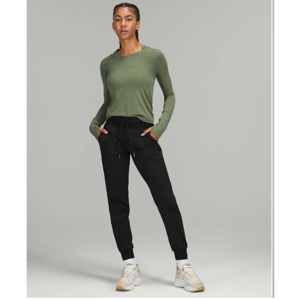 Lululemon Dance Studio Mid Rise Jogger Black Size 4 Swift Fabric 29"